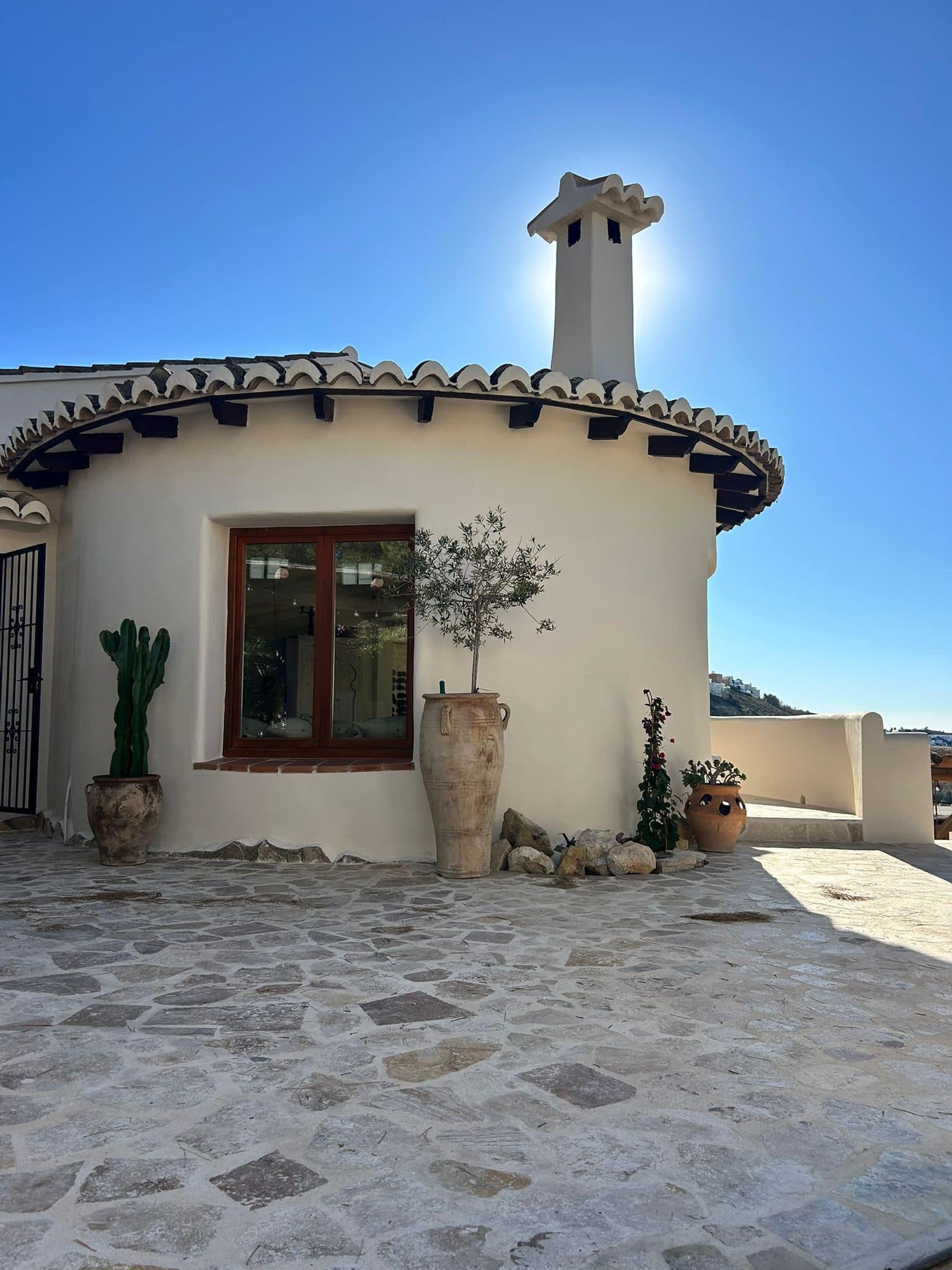 Fachada de chalet llave en mano en Alicante — Masel Construcción