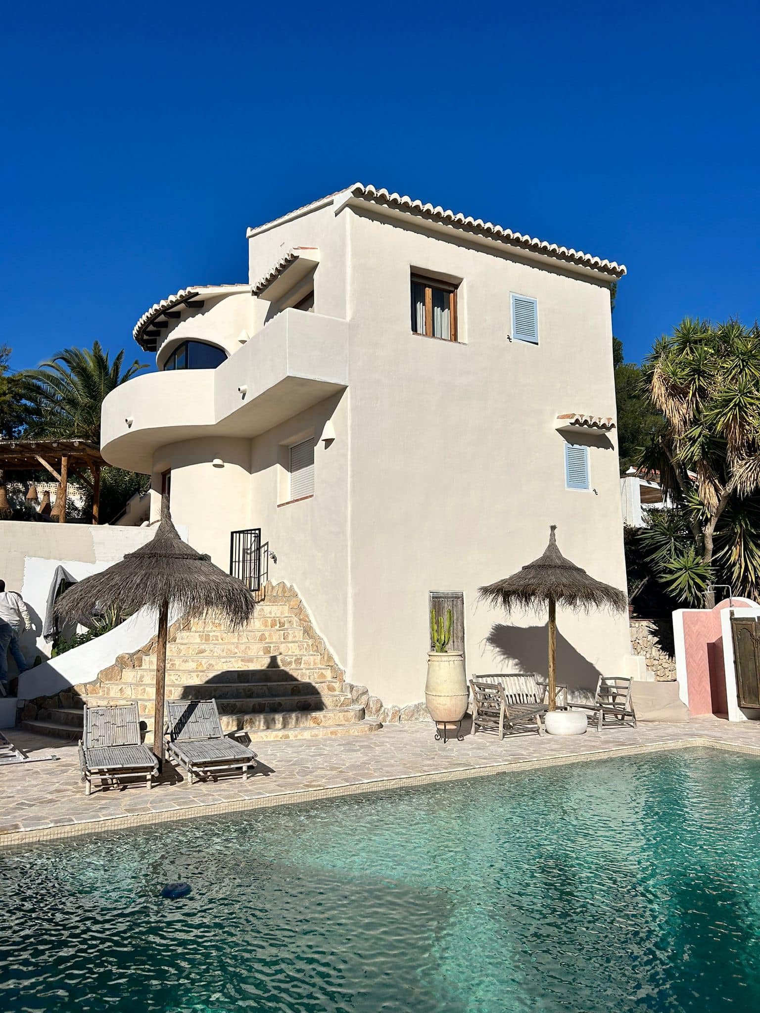 Villa con piscina construida llave en mano en la Costa Blanca